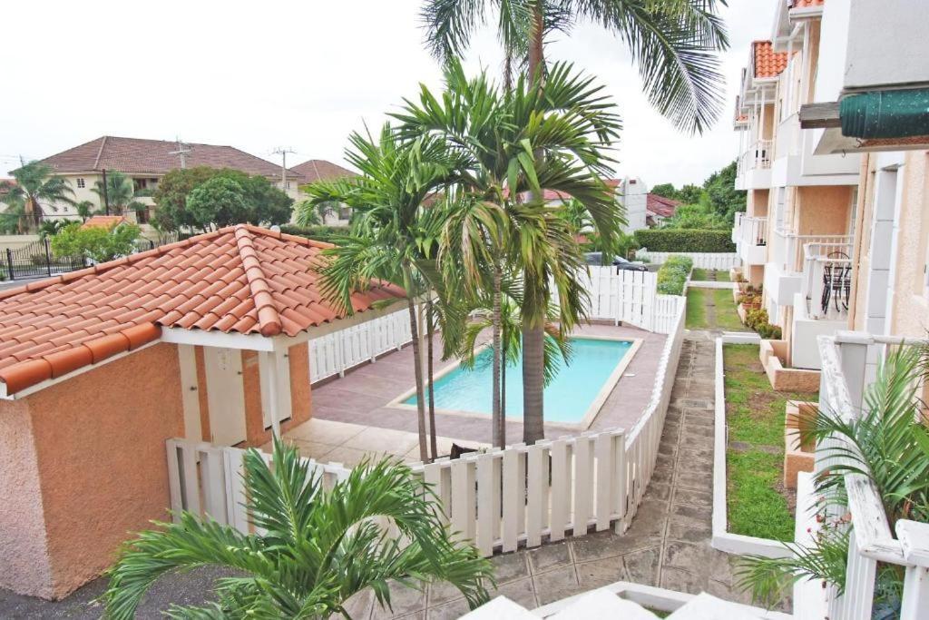 Finest Accommodation Marley Manor Apt # 513 Ground Floor 6 Marley Rd Kgn 6 킹스톤 외부 사진