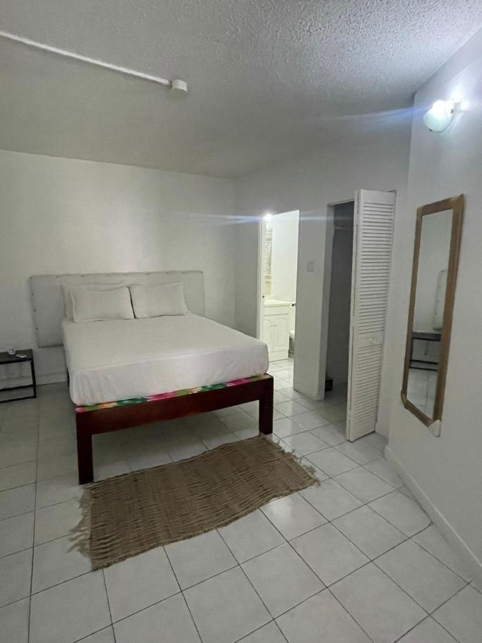 Finest Accommodation Marley Manor Apt # 513 Ground Floor 6 Marley Rd Kgn 6 킹스톤 외부 사진